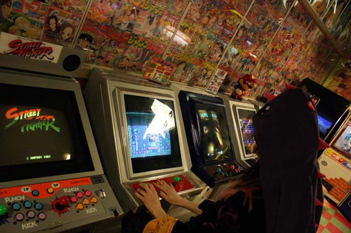 1980s game machines, retro games, odaiba tokyo decks