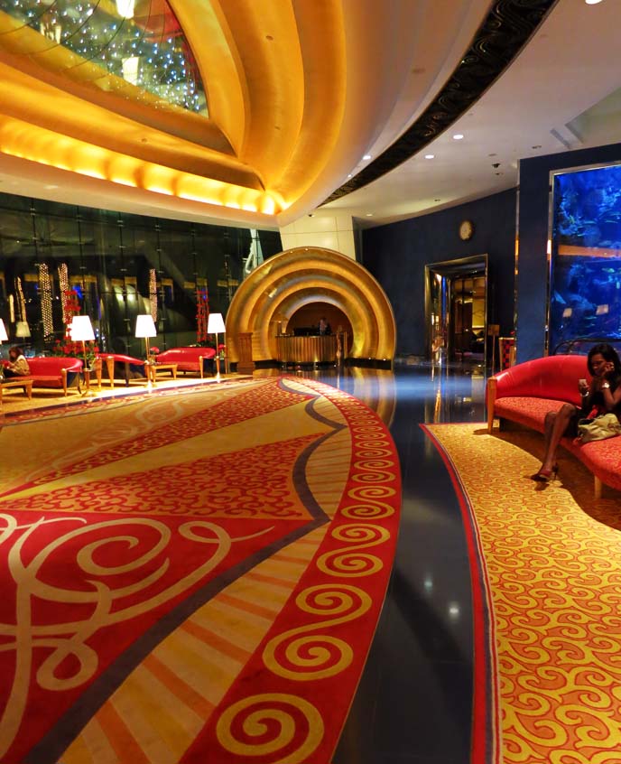 lobby Burj Al Arab, interior design, luxury hotels