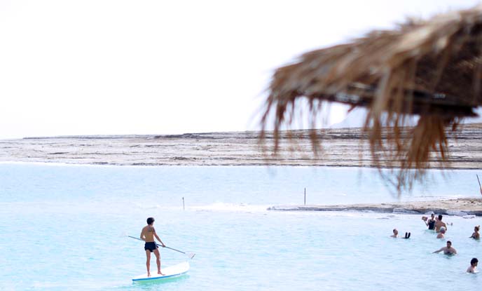 Stand up paddle surfing israel