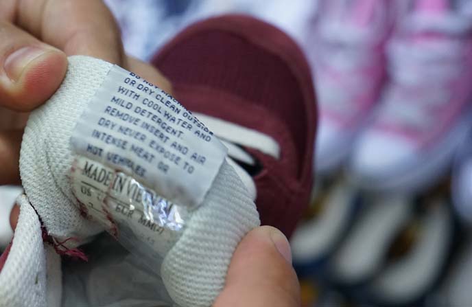 funny chinglish fake sneakers tag