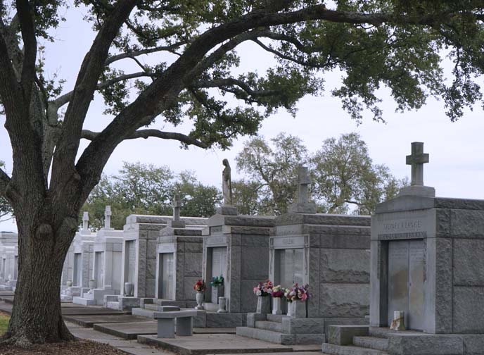 Lake Lawn Metairie Funeral Home and Cemeteries