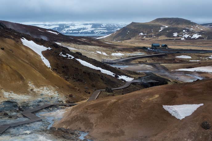 iceland sulphur pools