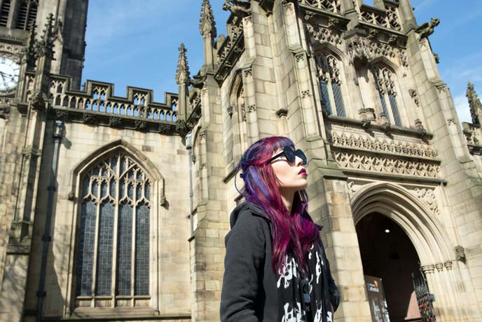 manchester cathedral architecture, gargoyles