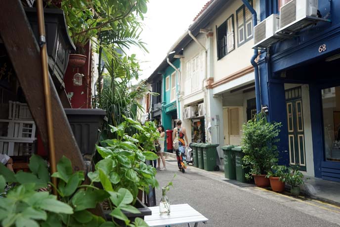 singapore haji lane murals, walls