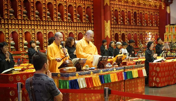 buddhist monks singapore temple