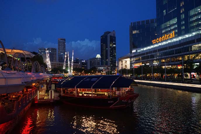 clarke quay waterfront, boats 