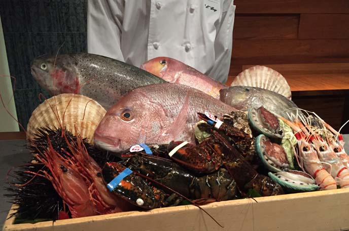 fresh seafood selection, omakase