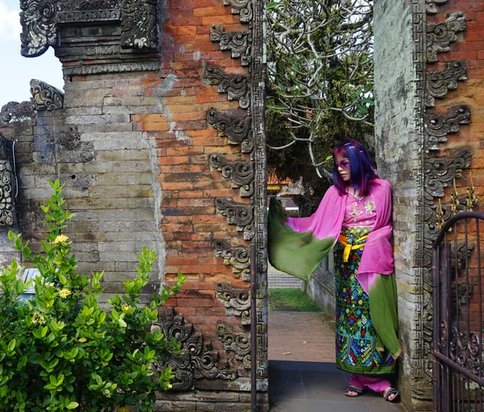 balinese gates, entrance