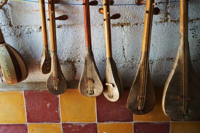 morocco guitars, string instruments