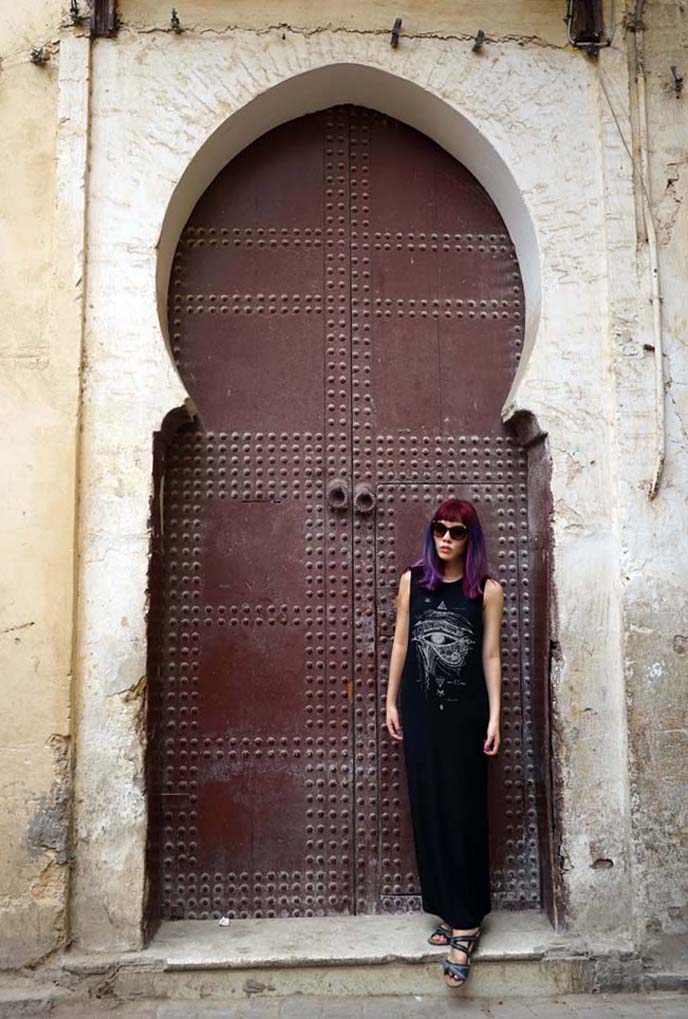 fashion blogger morocco door