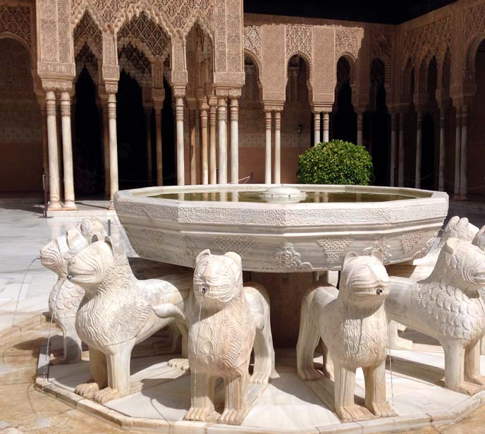 Court of the Lions alhambra fountain