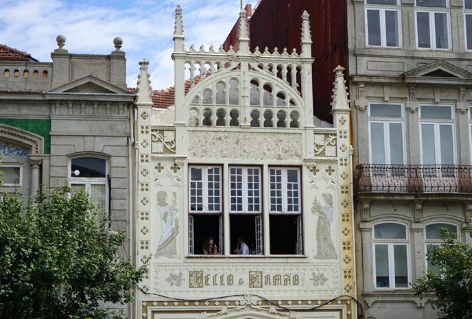 harry potter bookstore Livraria Lello