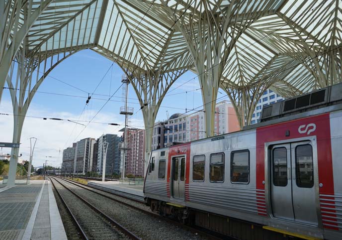 lisbon oriente train station