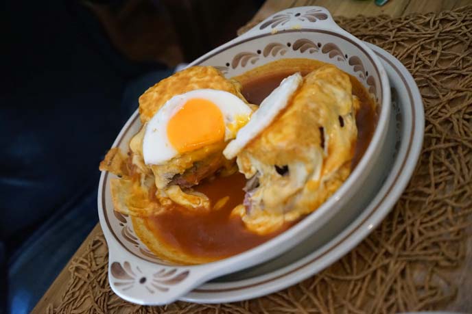 portuguese francesinha