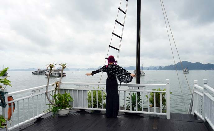 Cooking Class on Boat in Halong Bay 