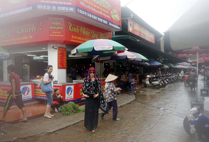 halong bay market