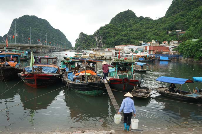 vietnamese fishermen, boats