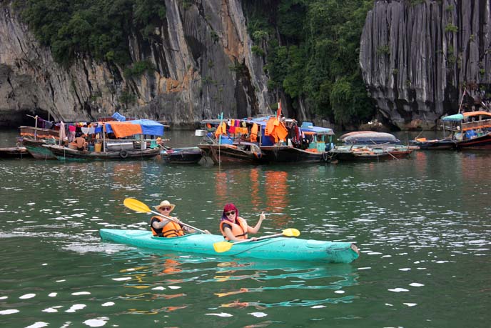 kayak tour caves vietnam