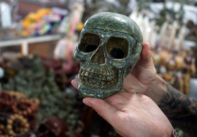 green skull ashtray