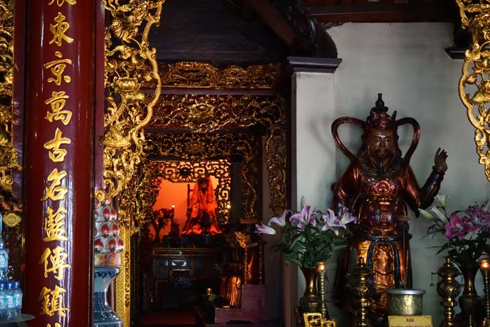 vietnamese buddhist altar