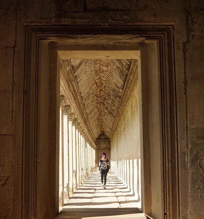 angkor wat long hallway light shadow