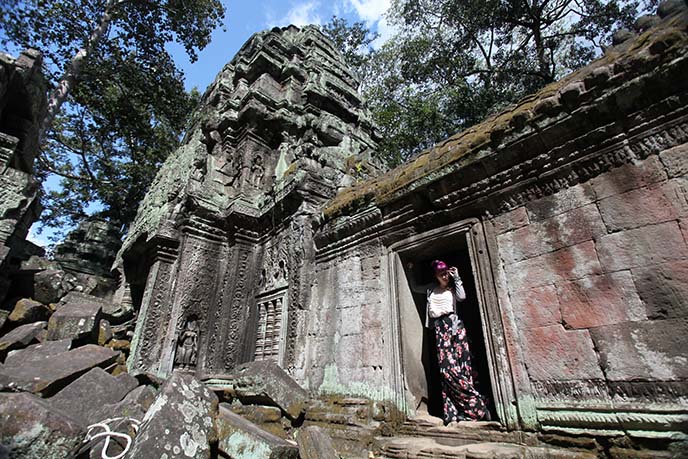 siem reap cambodia ruins