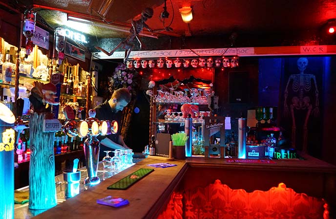 brussels goth bars, clubs