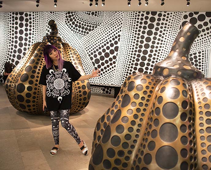 giant pumpkins yayoi kusama