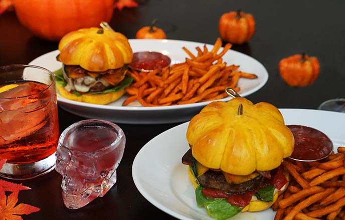 pumpkin burgers japan, sweet potato fries