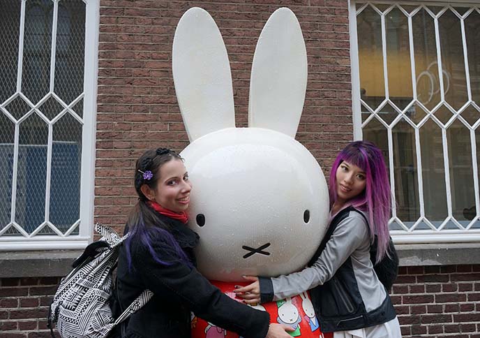 miffy giant statue museum utrecht