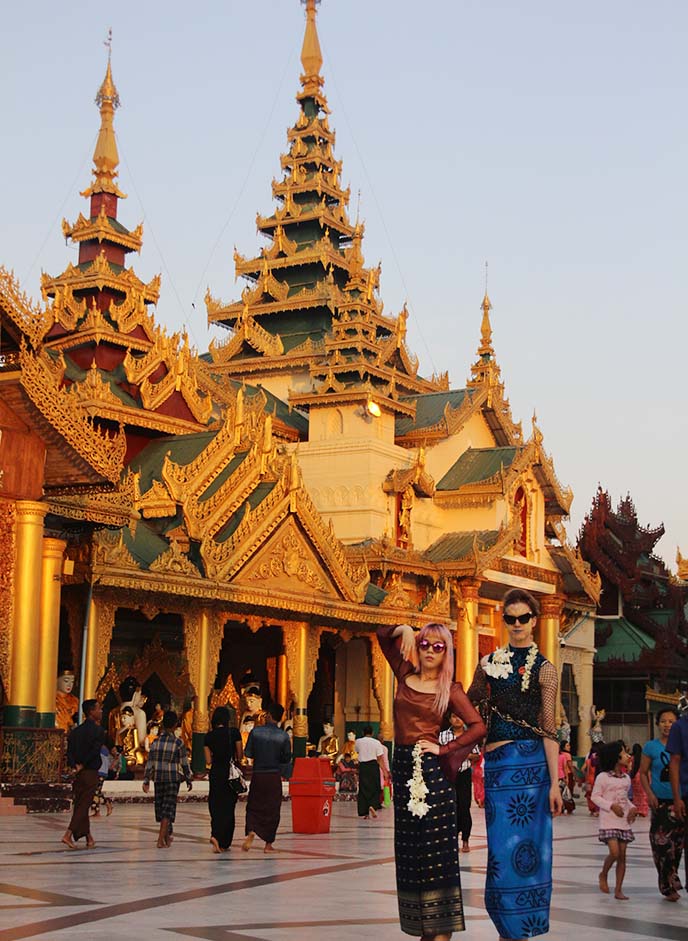 Shwedagon pagoda yangon myanmar