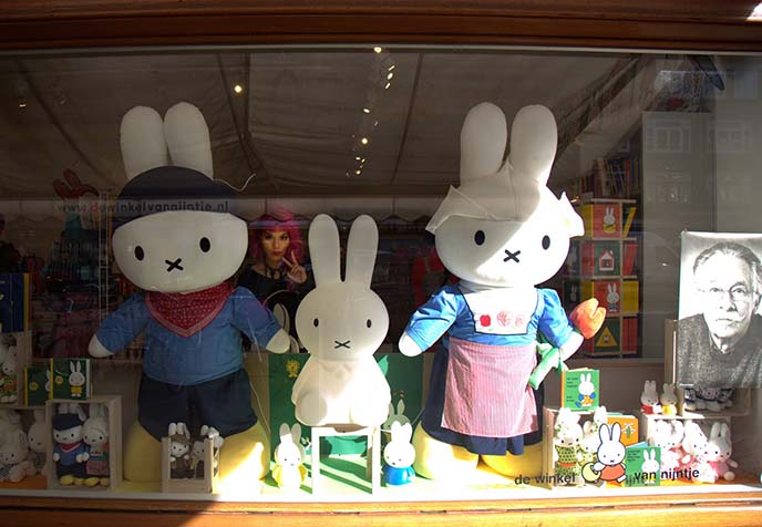 Concurreren wees onder de indruk Ondeugd Finding Miffy stores in Amsterdam! Shopping at De Winkel van Nijntje, Mr  Maria lamp studio, bunny chocolates. | La Carmina Blog - Alternative  Fashion, Goth Travel, Subcultures