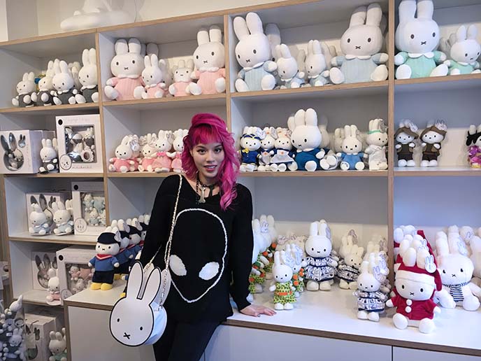 Ligatie Avondeten inkt Finding Miffy stores in Amsterdam! Shopping at De Winkel van Nijntje, Mr  Maria lamp studio, bunny chocolates. | La Carmina Blog - Alternative  Fashion, Goth Travel, Subcultures