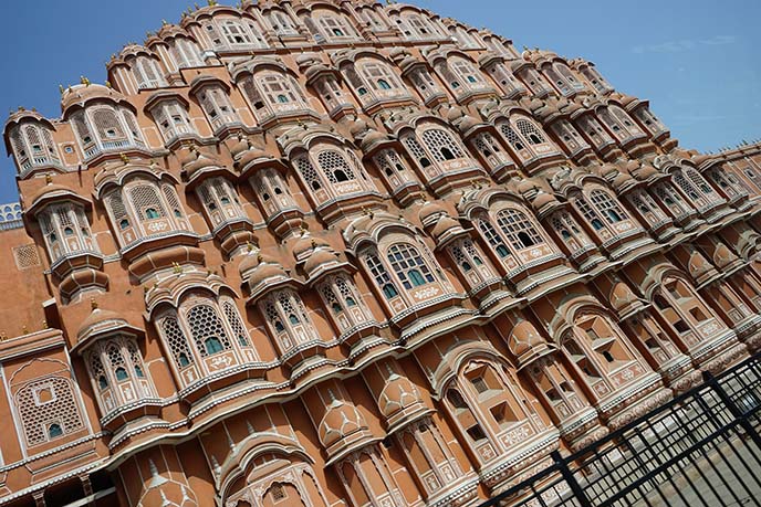 Jaipur building many windows