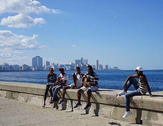 cuba malecon musicians, seawall