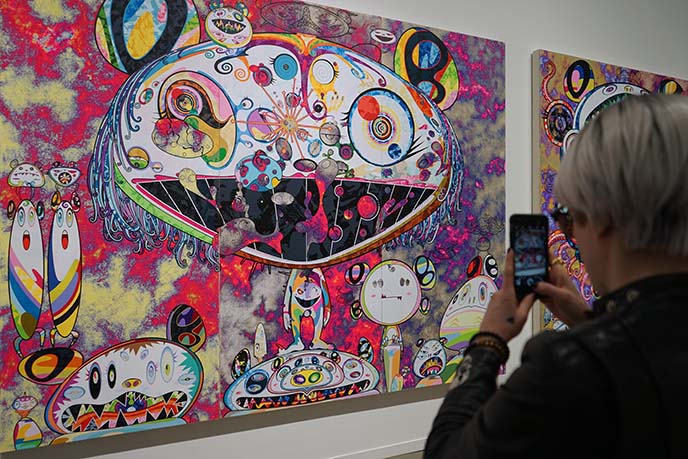 murakami colorful art bears