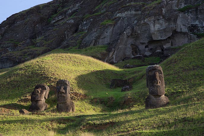 weird crazy easter island statues