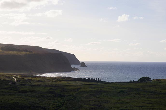 explorers discover easter island