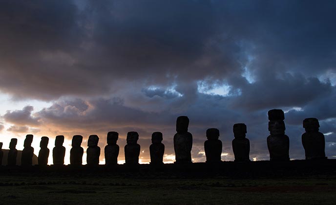 tongariki row moai ahu aliens