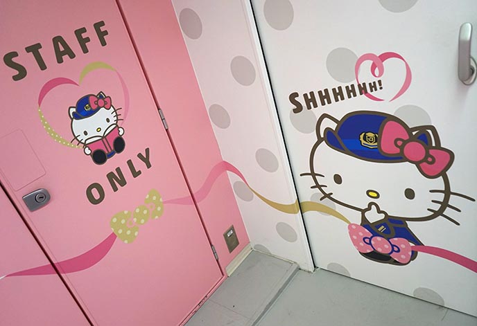 sanrio shinkansen train