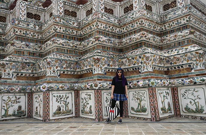 wat arun art carvings