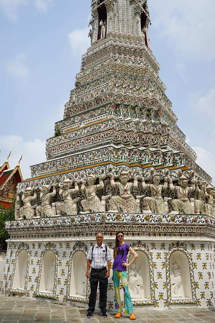 wat arun temple tour guide