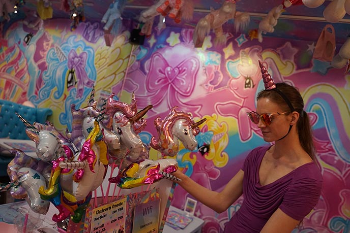 unicorn themed cafe bangkok