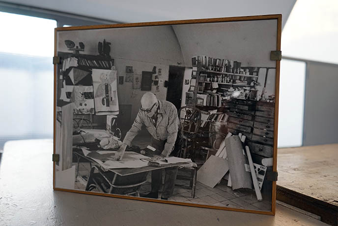 le corbusier architect portrait working