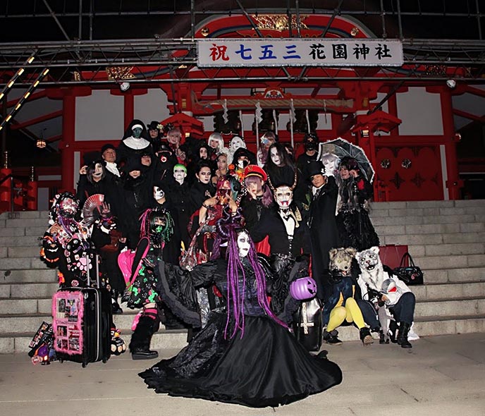 tokyo goth drag queen nightclub