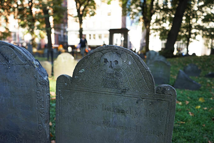 death's head soul effigy skull wings gravestone