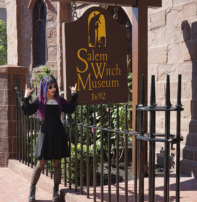 salem witch museum goth girl witches fashion wiccan