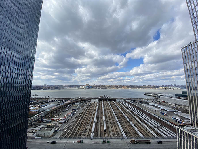 hudson shipyards nyc port view