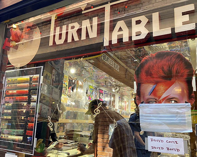 turn table music record store victoria