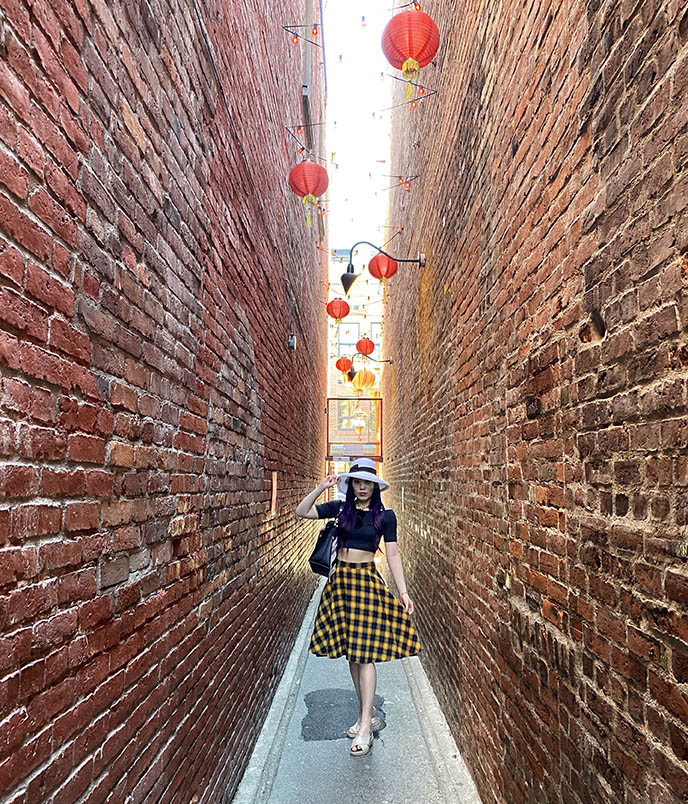 narrow alleyway chinatown victoria bc fantan instagram fashion blogger